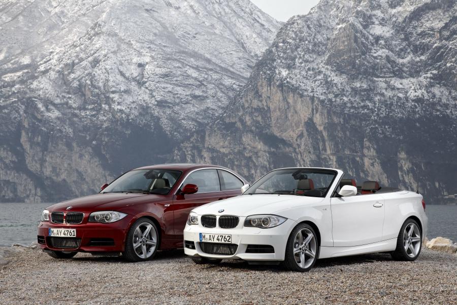  BMW 1-Series Convertible 2012 года  (фото 1 из 22)